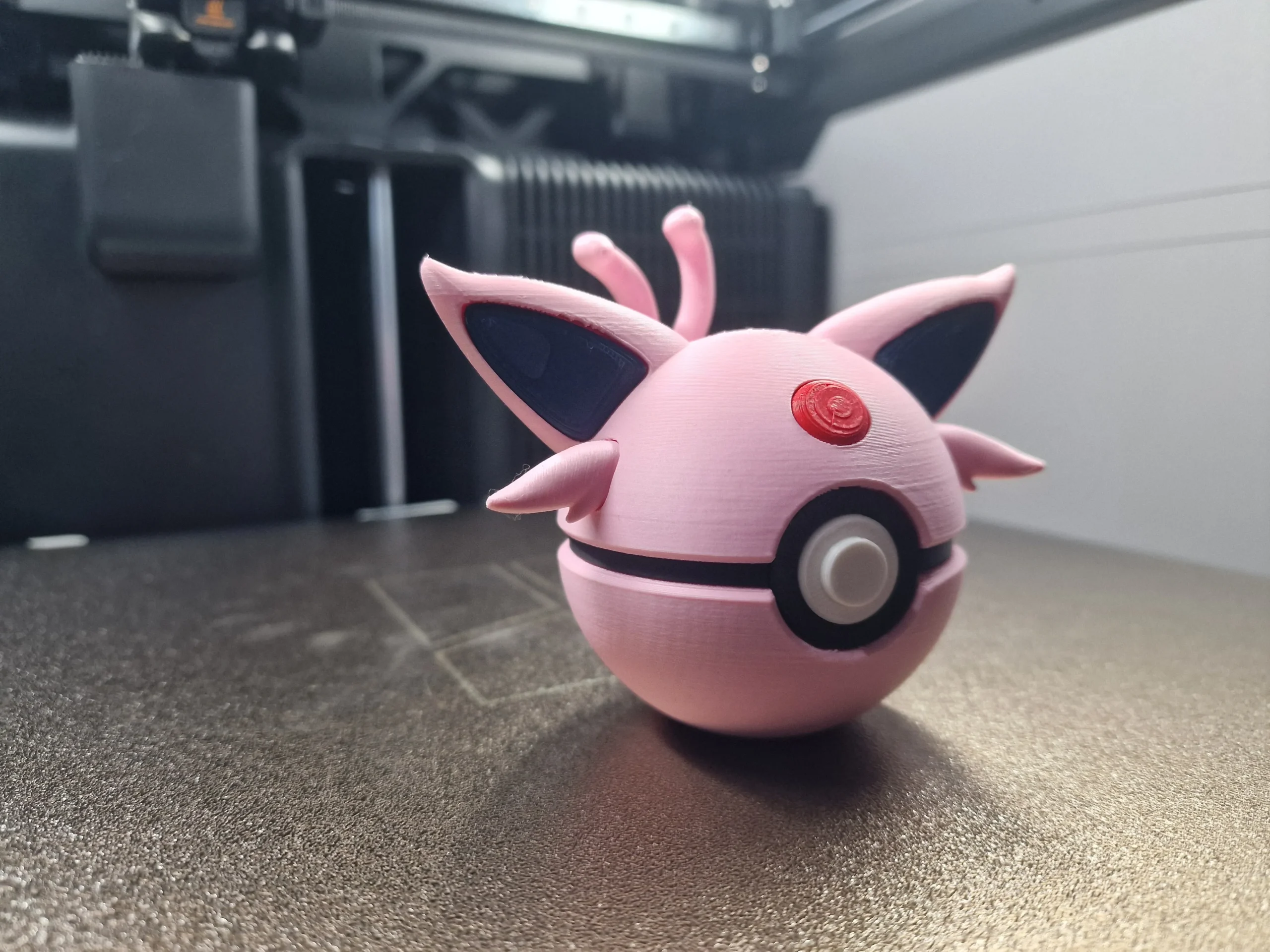 Espeon Poke Ball - view 3