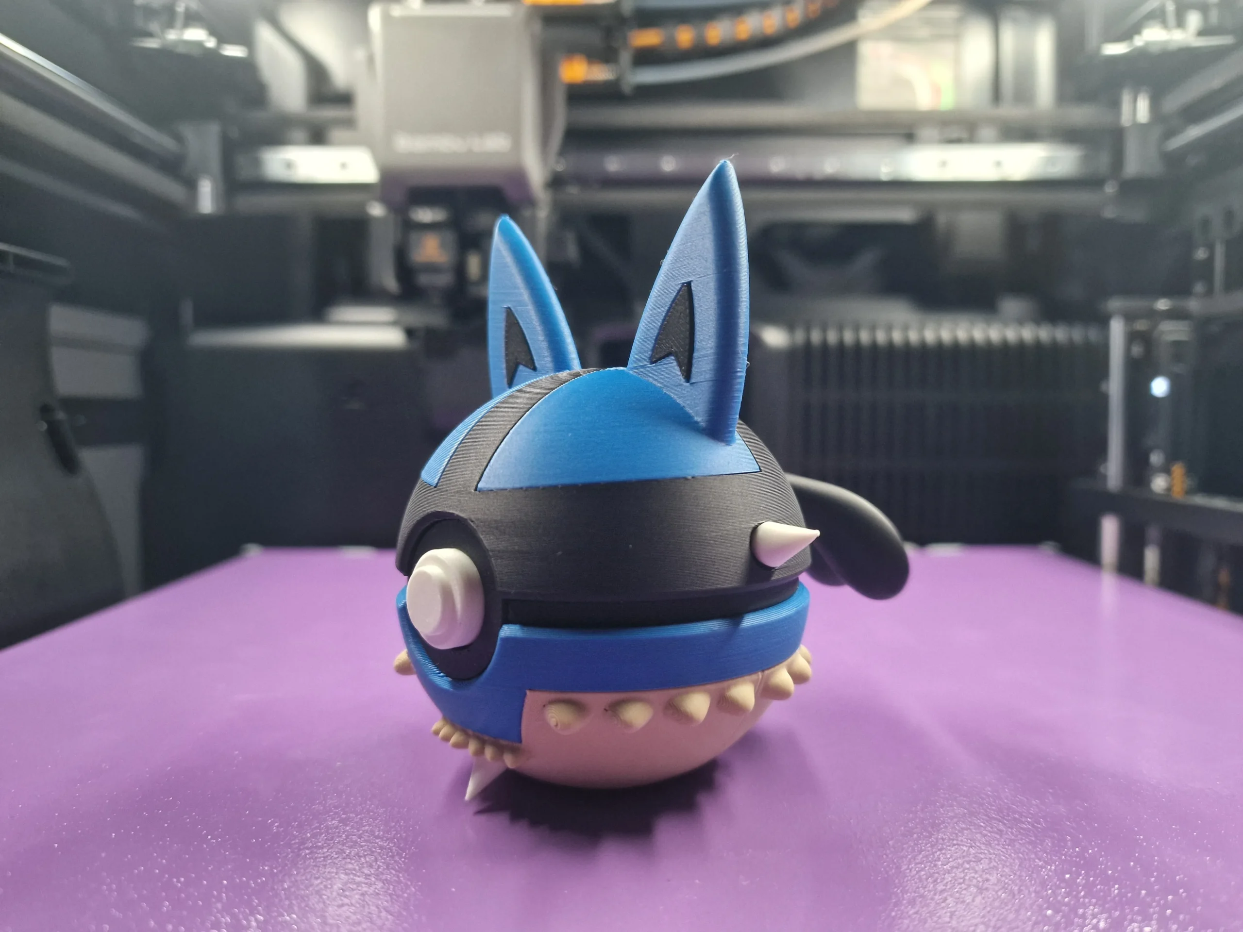 Lucario Poke Ball - view 3