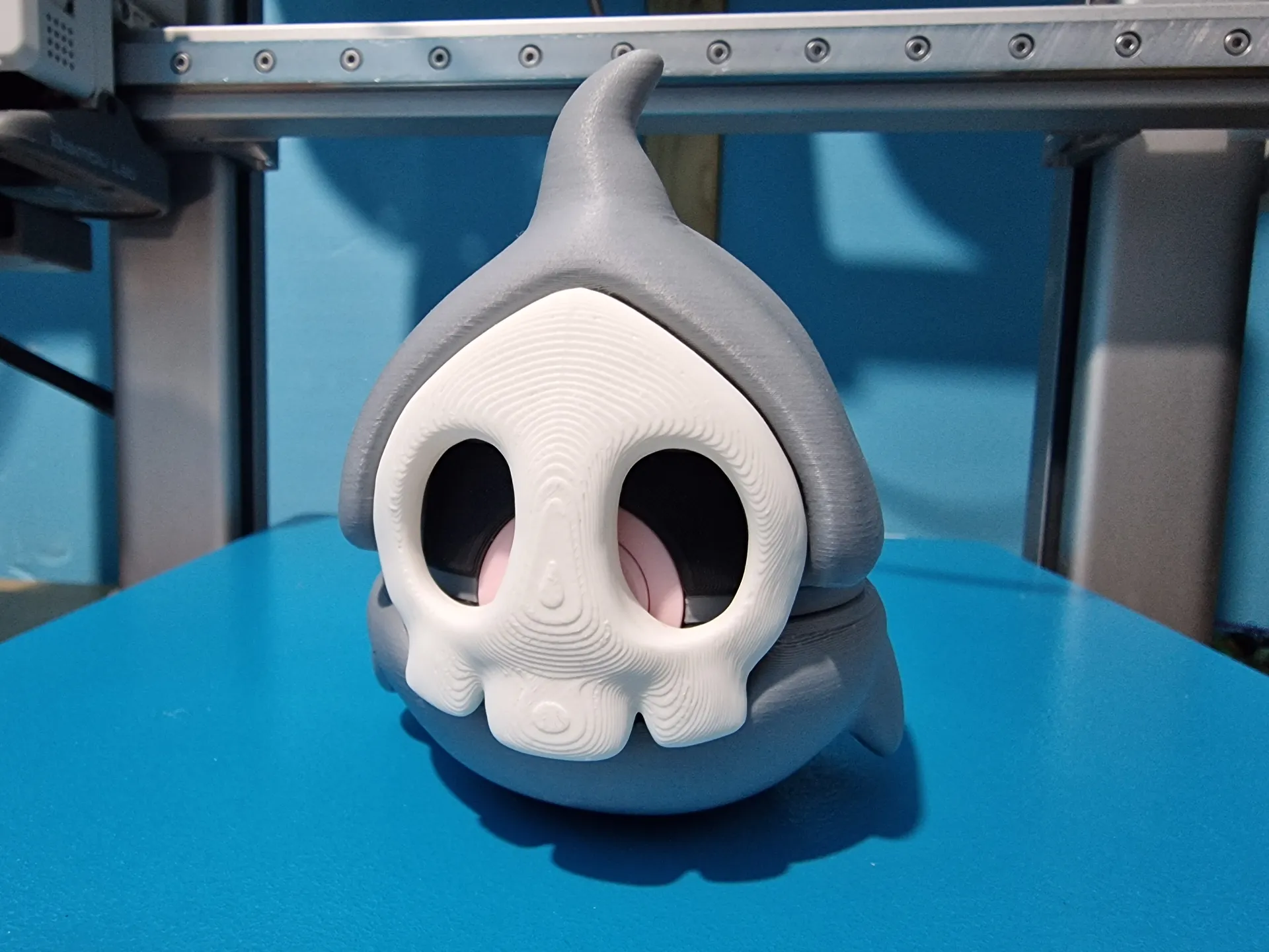 duskull pokeball