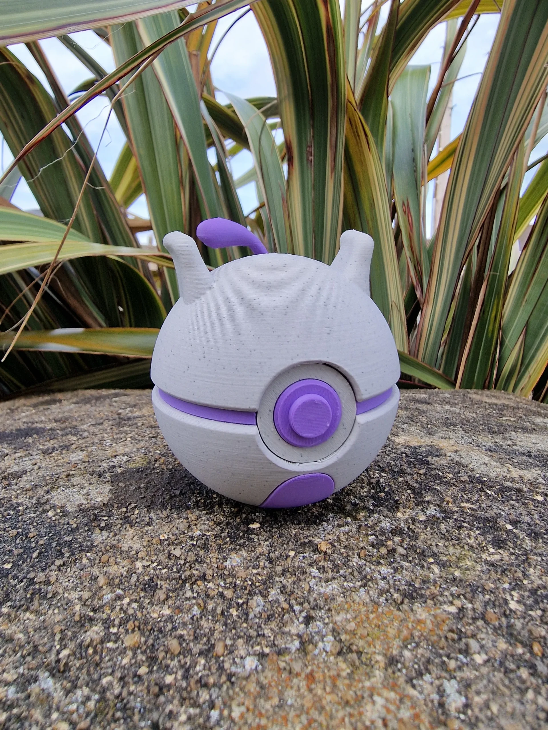 Mewtwo Pokeball - Image 2