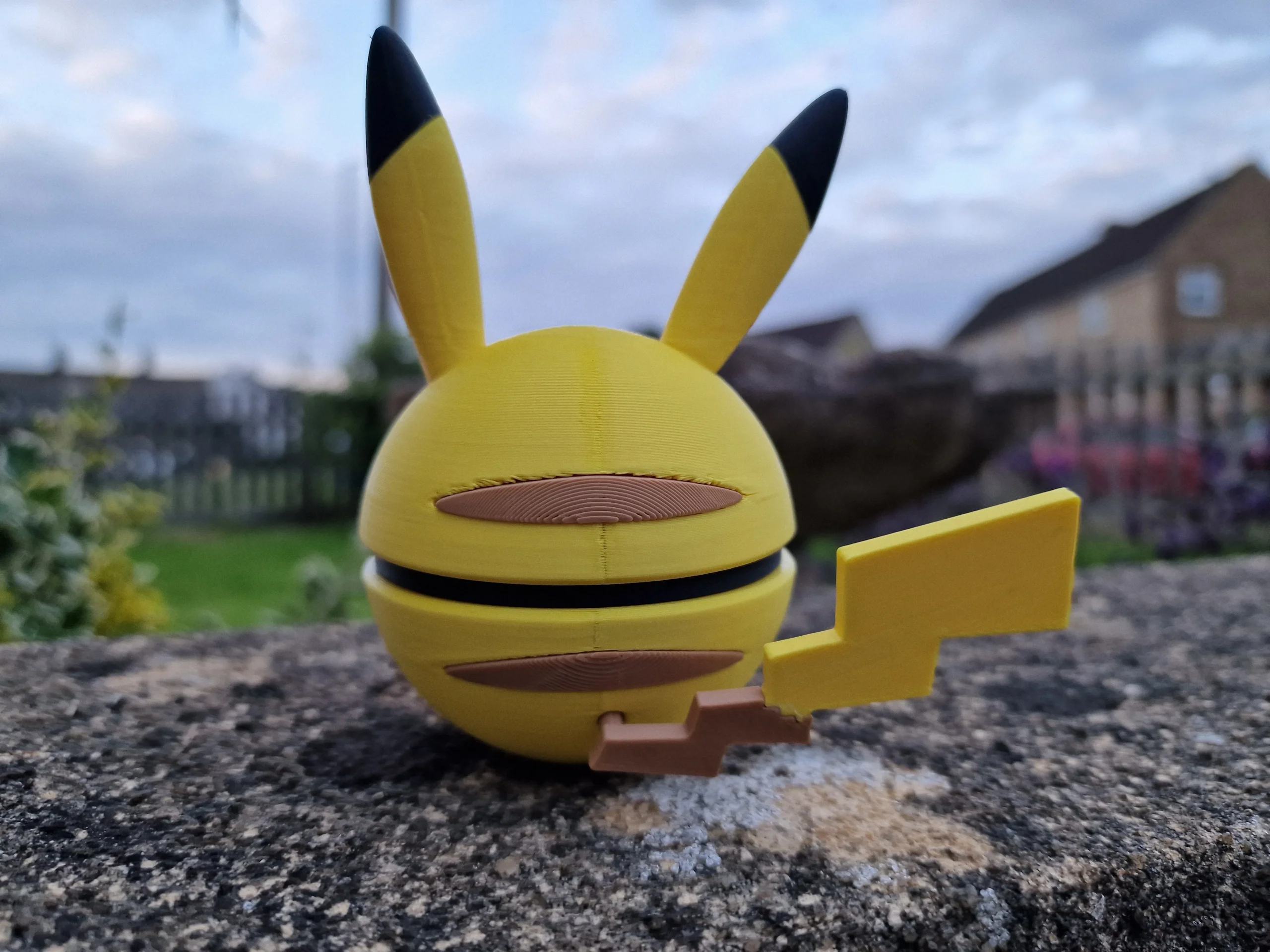 Pikachu Pokeball - Image 2